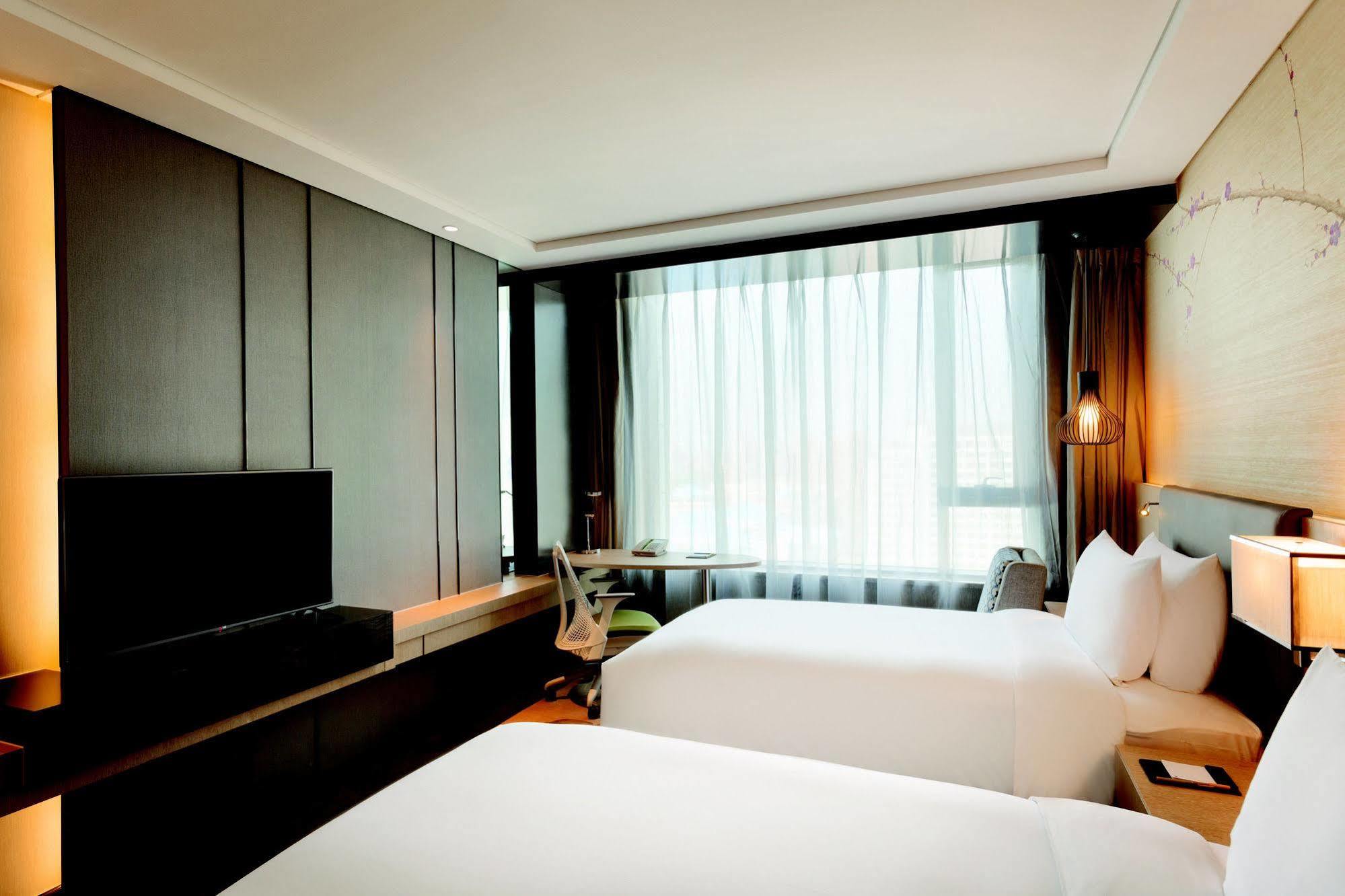 Hilton Garden Inn Dandong Exterior foto